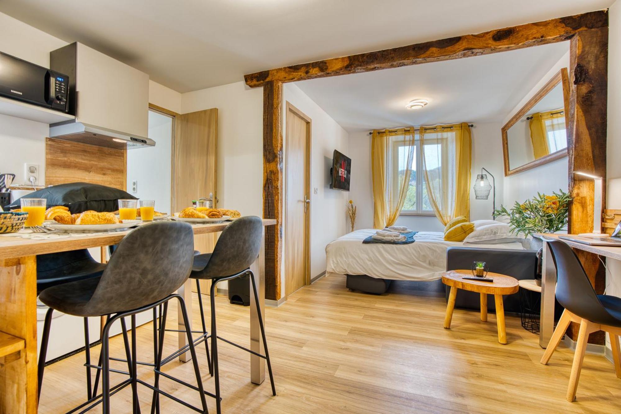 Les Hourtous Netflix Wi-Fi Fibre Terasse 4 Pers Apartment Banassac ภายนอก รูปภาพ