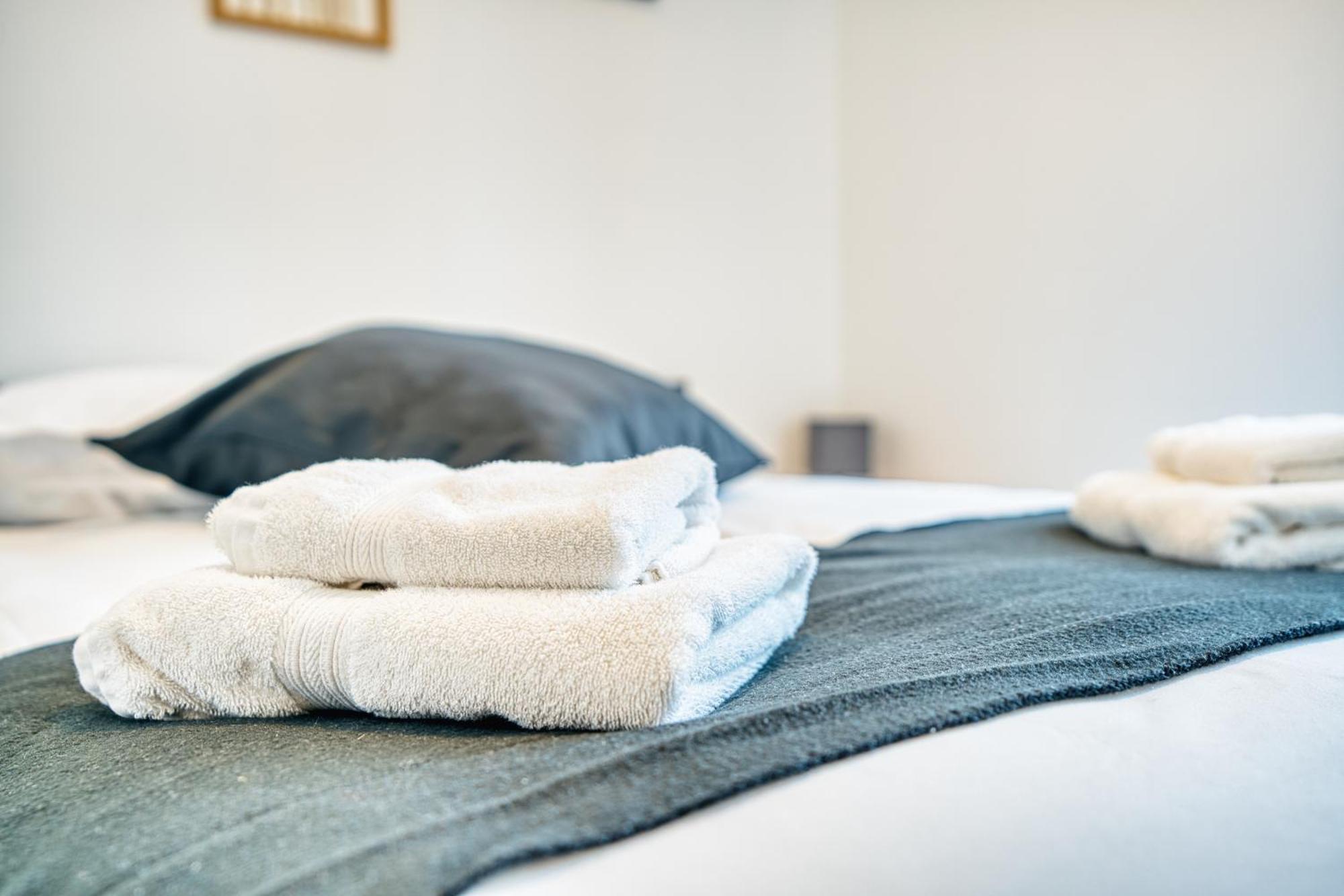 Les Hourtous Netflix Wi-Fi Fibre Terasse 4 Pers Apartment Banassac ภายนอก รูปภาพ